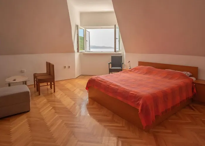 Najade-1 By Interhome * Lovran