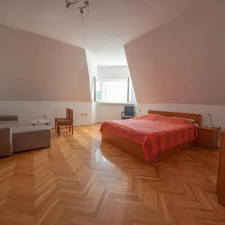 Najade-1 By Interhome *